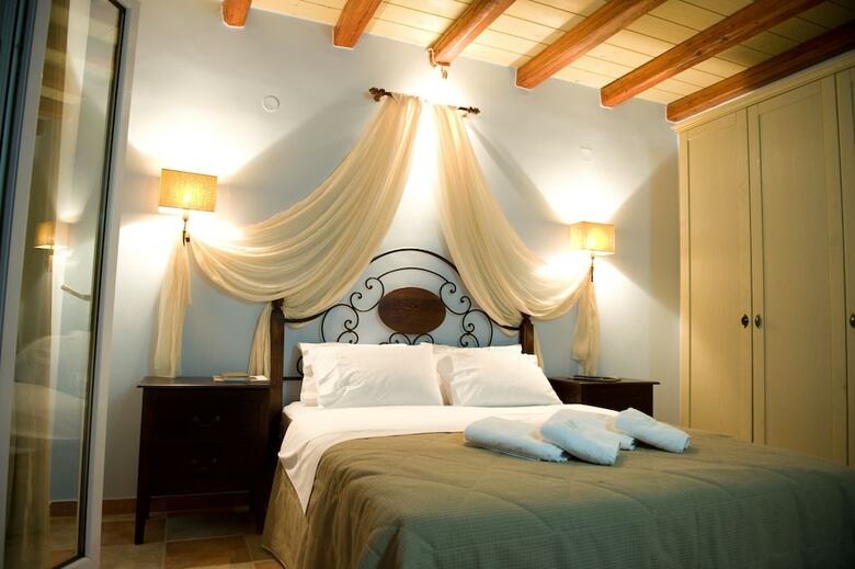 Aparthotel Apelon Tiritas Villas