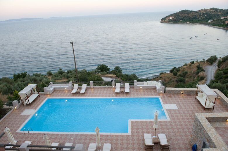 Aparthotel Apelon Tiritas Villas