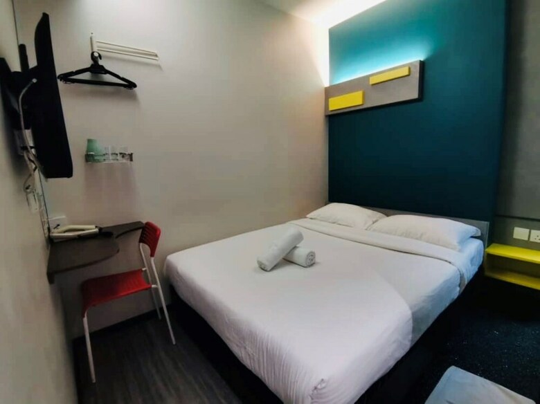 Smile Hotel Danau Kota
