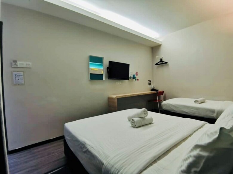 Smile Hotel Danau Kota