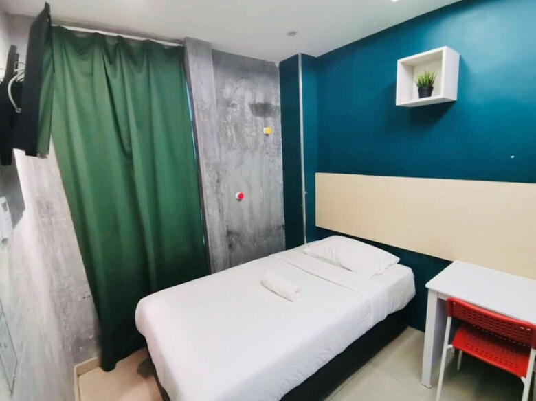 Smile Hotel Danau Kota