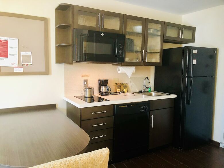 Hotel Candlewood Suites Lake Charles South
