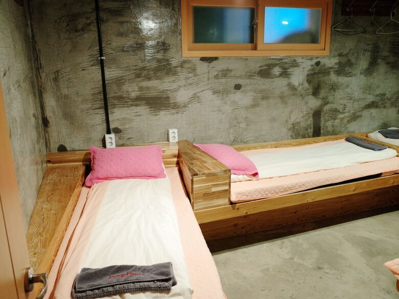 Hostal Bong Backpackers