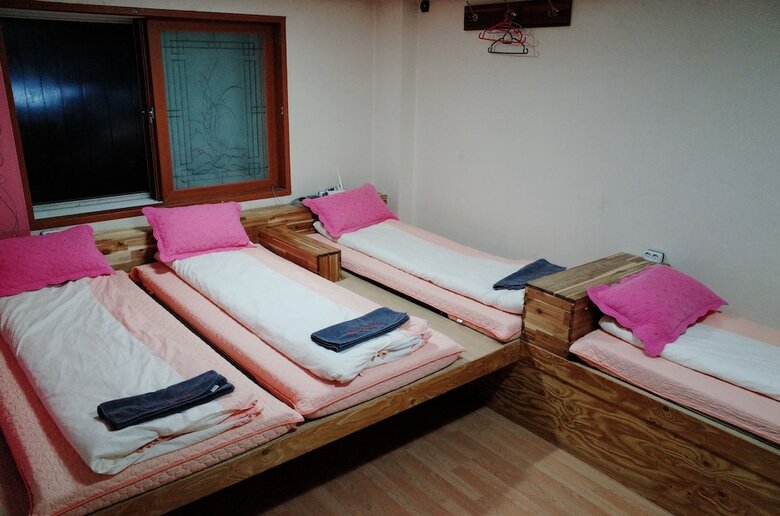 Hostal Bong Backpackers