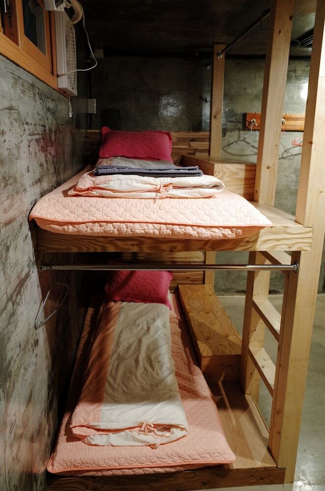 Hostal Bong Backpackers