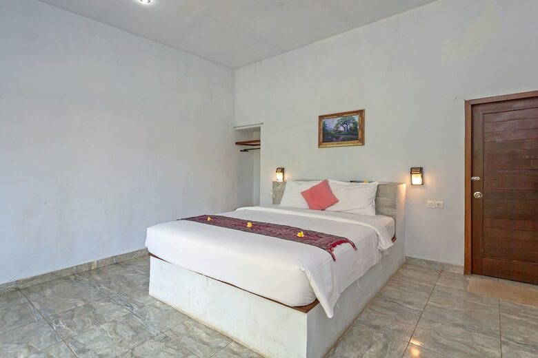 Hotel Naradas Mushroom Beach