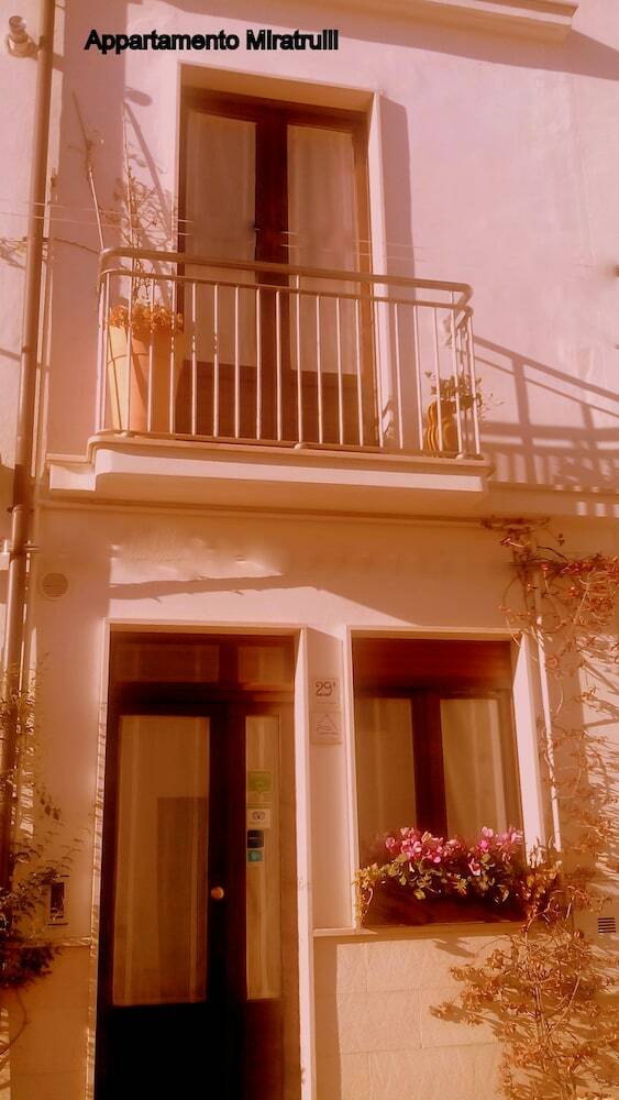 Apartamento Miratrulli & Trullo Dell'aia
