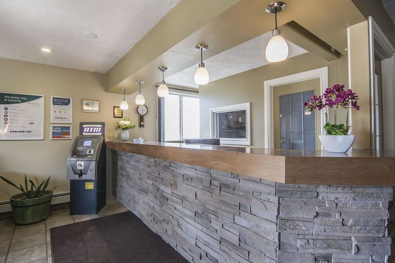 Posada Econo Lodge Inn & Suites