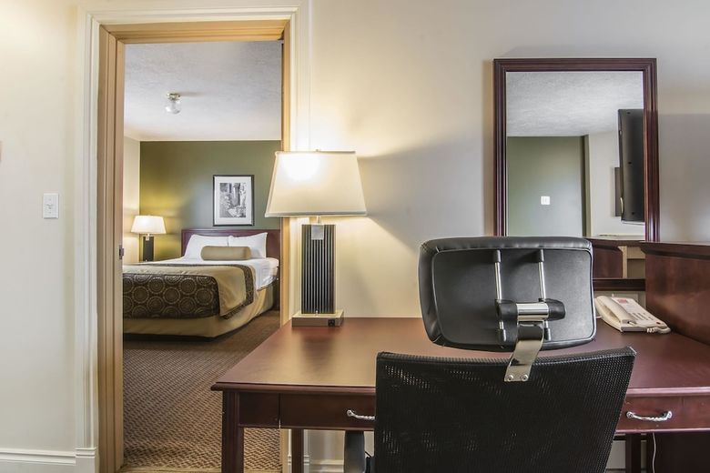 Posada Econo Lodge Inn & Suites