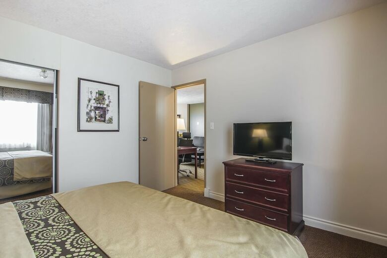 Posada Econo Lodge Inn & Suites