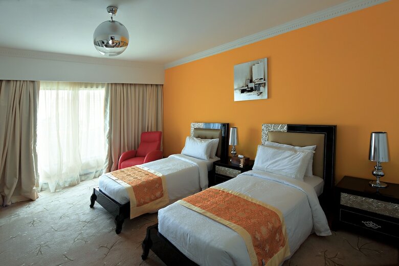 Palms Hotel