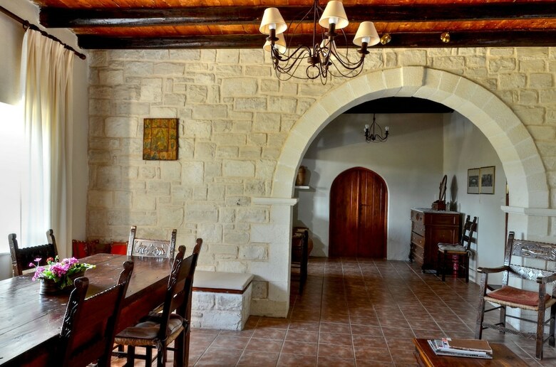 Anna-malai Traditional Cretan Villa