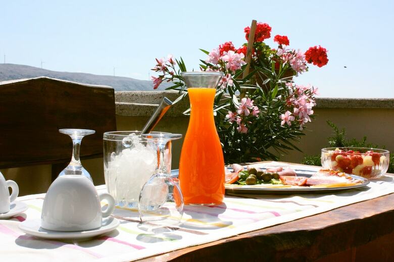 Hotel Guest House Revelin