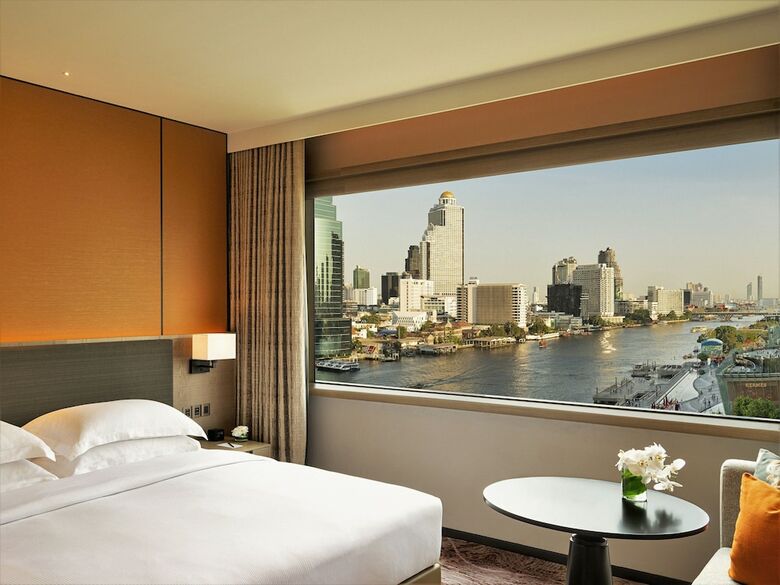 Hotel Millennium Hilton Bangkok