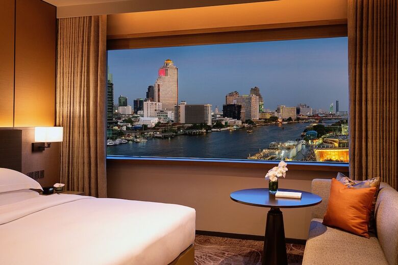 Hotel Millennium Hilton Bangkok