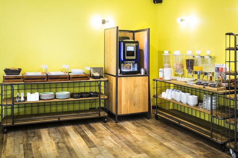 Hostal Five Reasons Hotel & Hostel