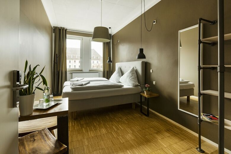 Hostal Five Reasons Hotel & Hostel