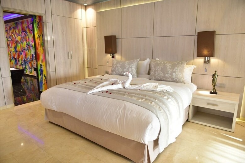 Hotel Zaki Suites H�tel &  Spa