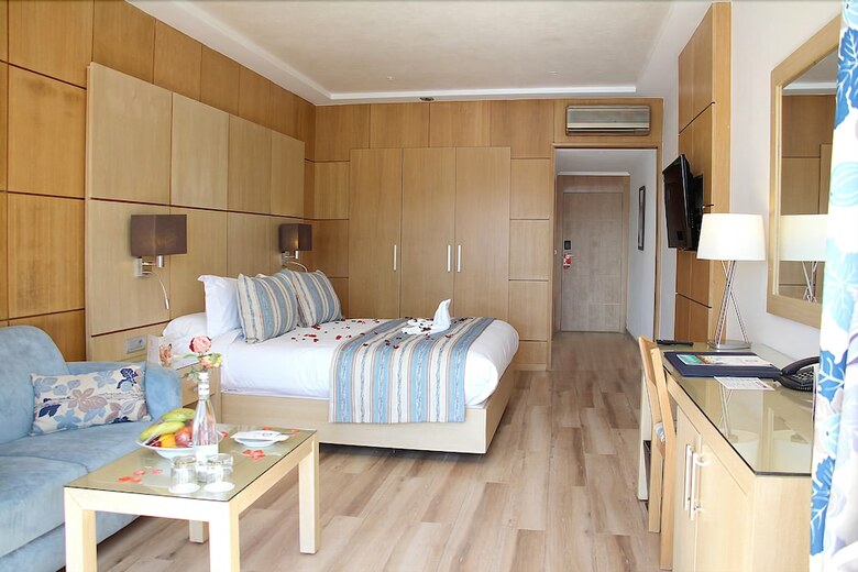 Hotel Zaki Suites H�tel &  Spa