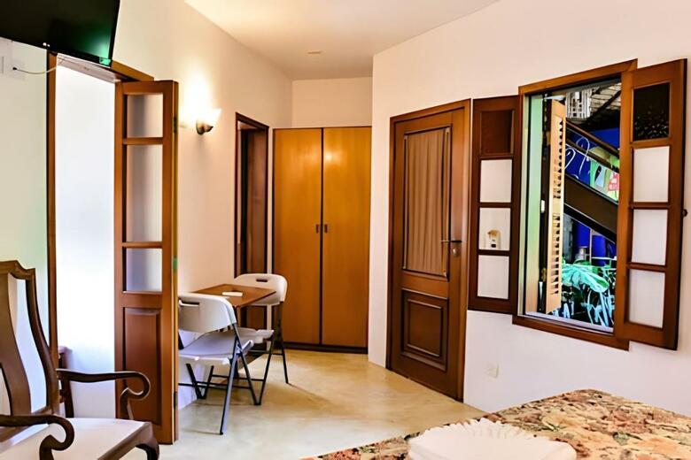 Hostal Pousada Forte Rocha