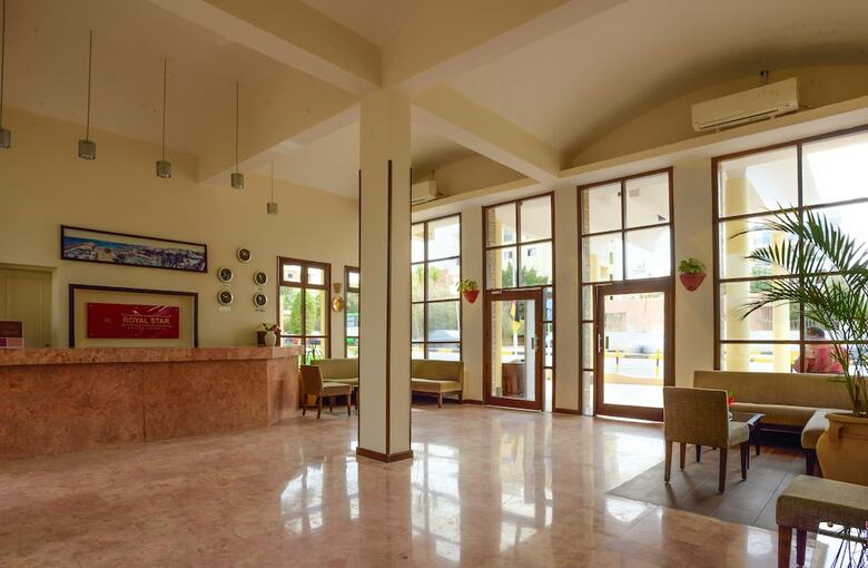 Hotel Empire Beach Resort