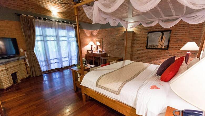 Hotel Pilgrimage Village Hue