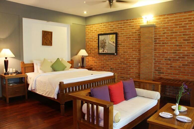 Hotel Pilgrimage Village Hue