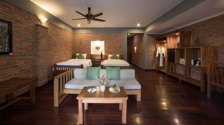 Hotel Pilgrimage Village Hue