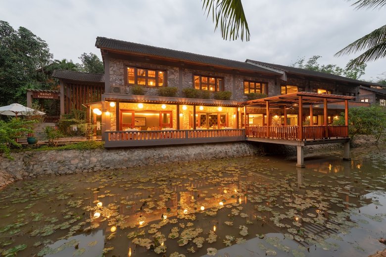 Hotel Pilgrimage Village Hue