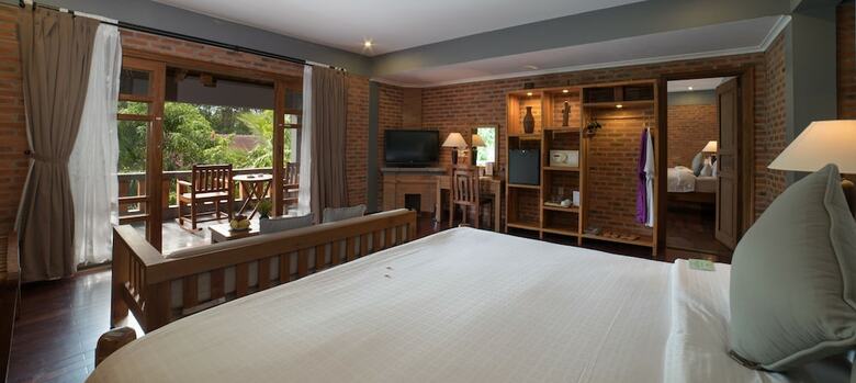 Hotel Pilgrimage Village Hue
