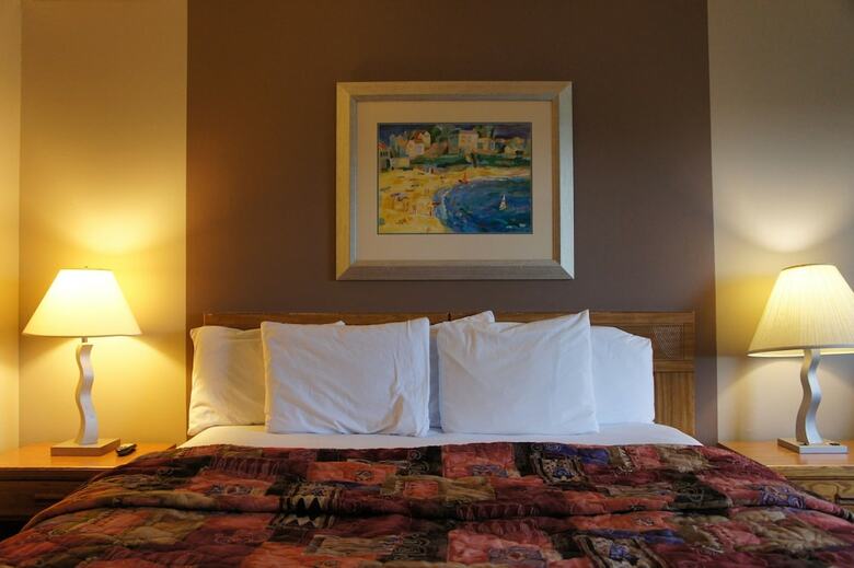 Hotel Asteria Inn & Suites Maple Grove