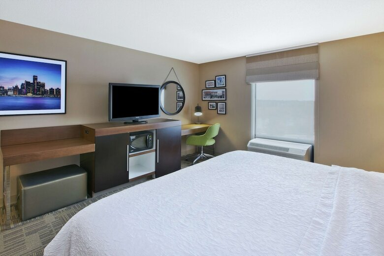 Hotel Hampton Inn Commerce/novi