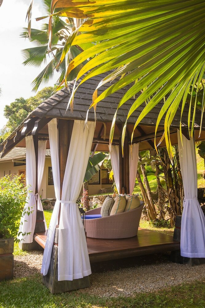 Coco de Mer Hotel And Black Parrot Suites