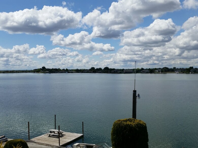 Motel Lakeshore Inn Water Front