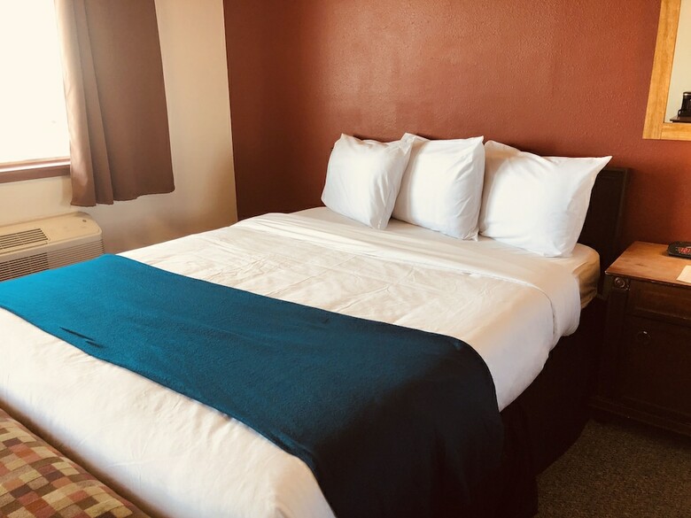 Motel Lakeshore Inn Water Front