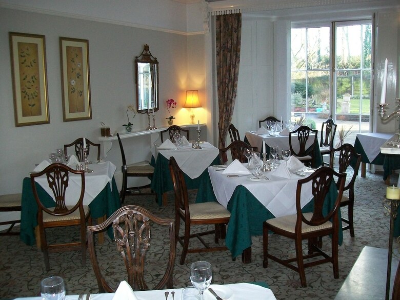 Posada Chapel House Restaurant With Rooms