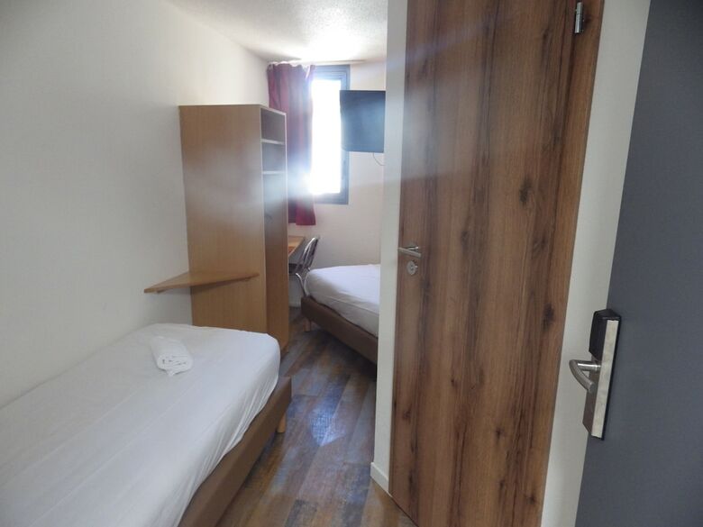 Hotel Kyriad Direct Toulon / La Valette