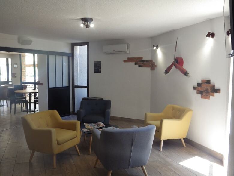 Hotel Kyriad Direct Toulon / La Valette