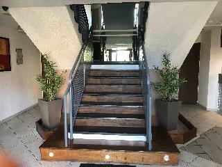 Hotel Kyriad Direct Toulon / La Valette