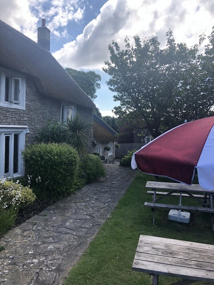 Posada The Thatched Cottage Inn
