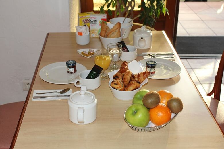 Hotel Adonis Aleria H�tel L'atrachjata