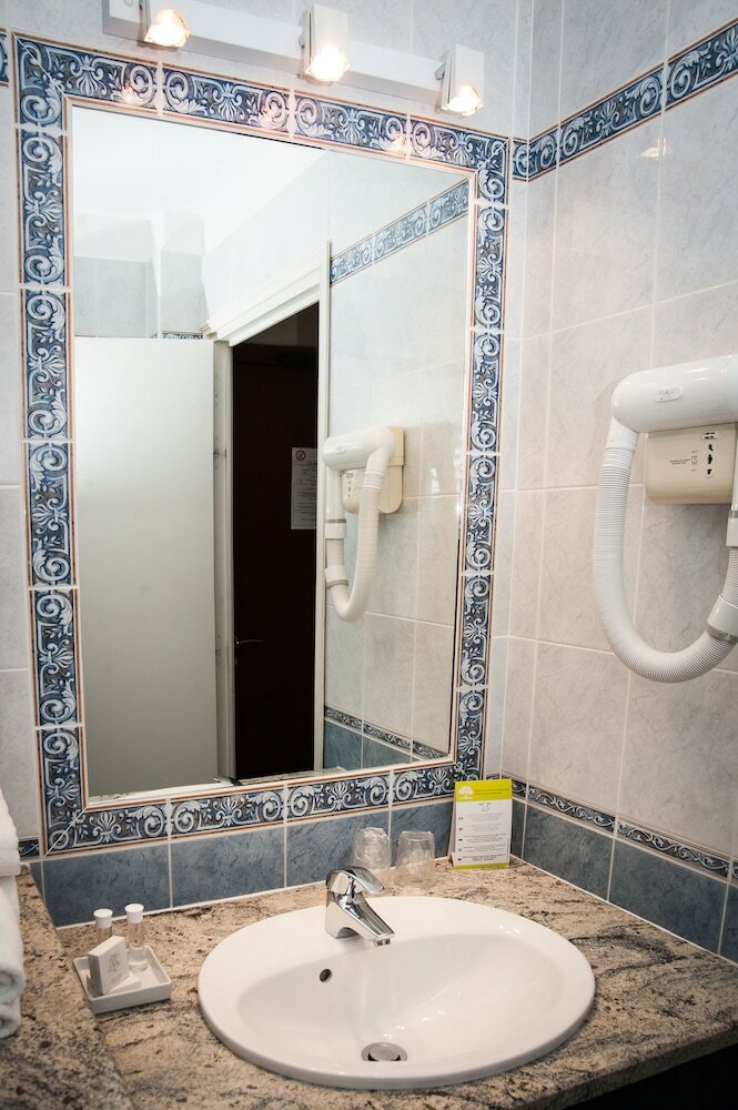Hotel Adonis Aleria H�tel L'atrachjata