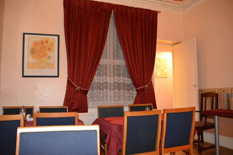 Bed & Breakfast Bow Guest House
