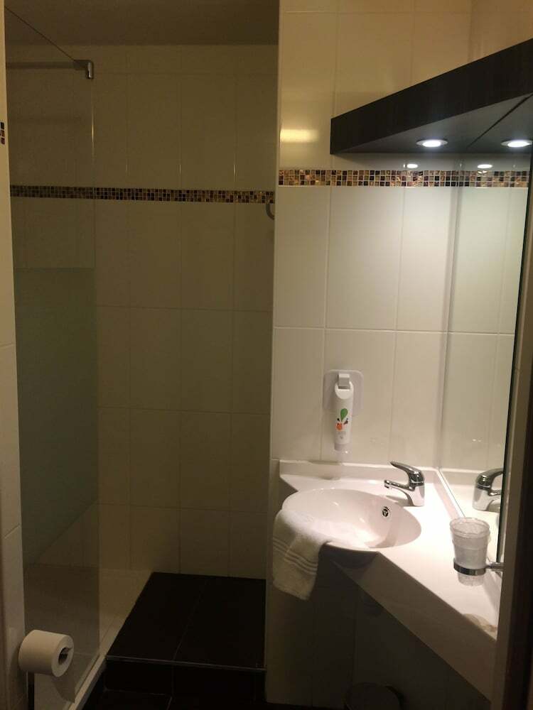 Hotel Ibis Styles Rouen Val de Reuil