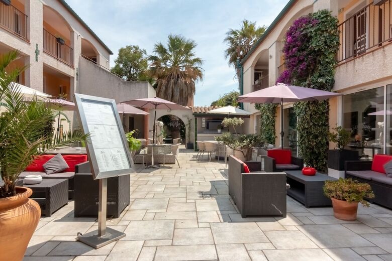 Hotel Restaurant Les II Mas