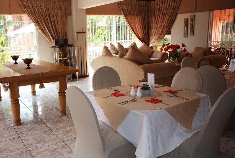 Hotel Eagles Nest Lodge