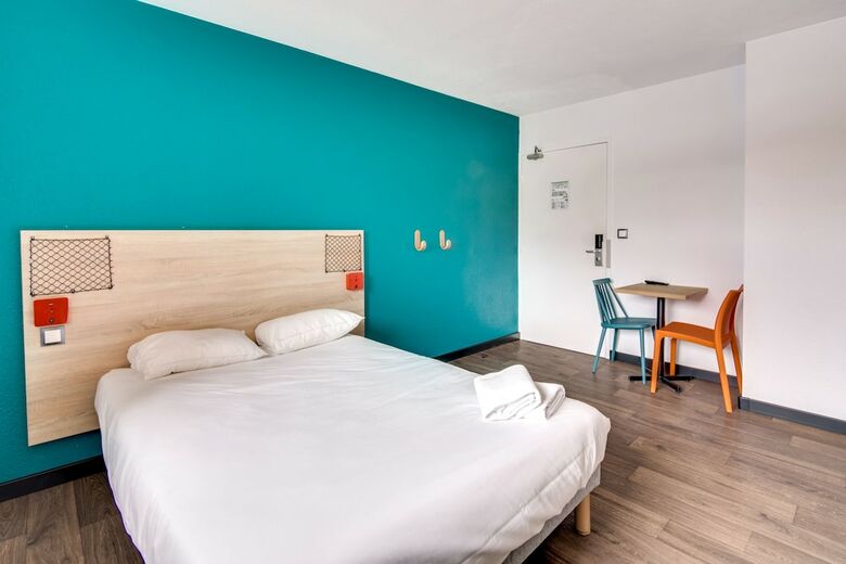 Hotelf1 Bourges Le Subdray, Renovated
