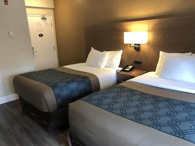 Hotel Econolodge Downtown Toronto