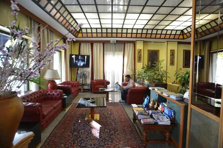 Hotel Galles