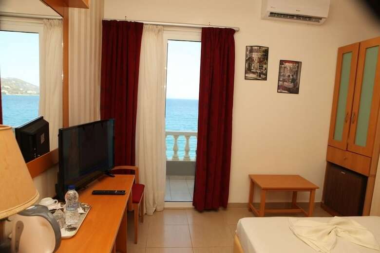 Mantas Seaside Boutique Hotel